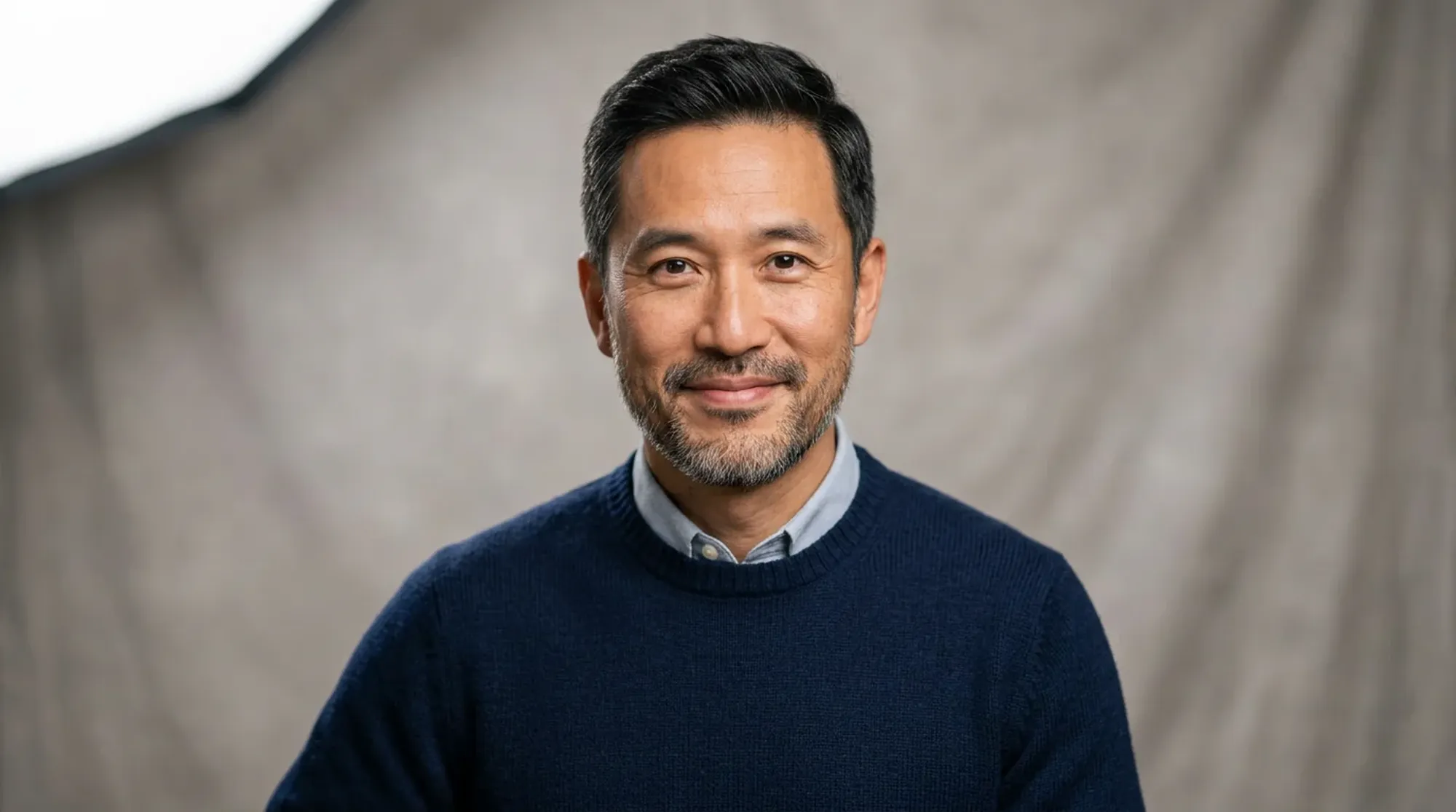 Kenji Watanabe, analityk dokumentacji operacyjnej